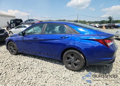 2022 Hyundai Elantra Sel z USA, uszkodzony, nr VIN KMHLM4AG1NU225172
